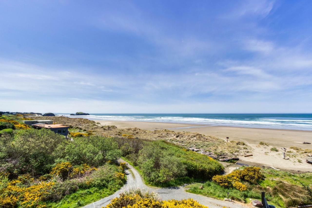 Spindrift Oceanfront Home バンドン エクステリア 写真