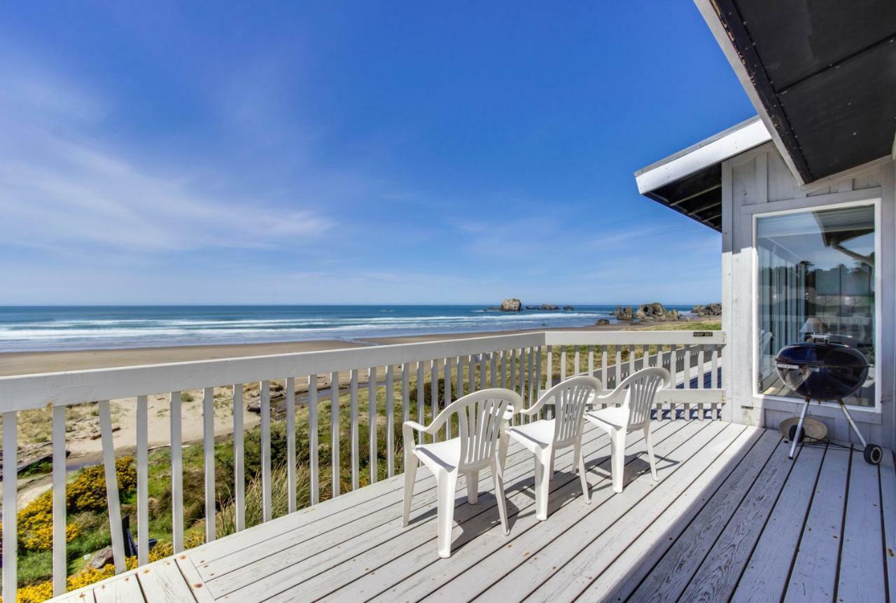 Spindrift Oceanfront Home バンドン エクステリア 写真